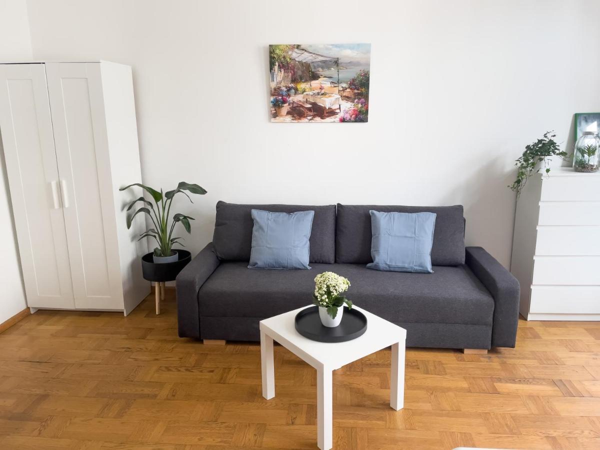 דירות וינה Sunny Studio Near Central Station מראה חיצוני תמונה